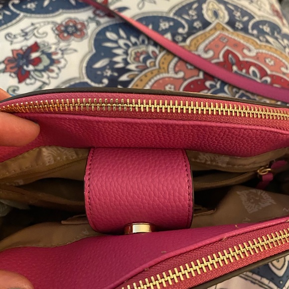 Handbag - Picture 3 of 10